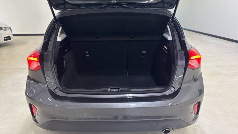 Ford Focus 1.0 EcoBoost 125 Titanium 5dr Petrol Hatchback